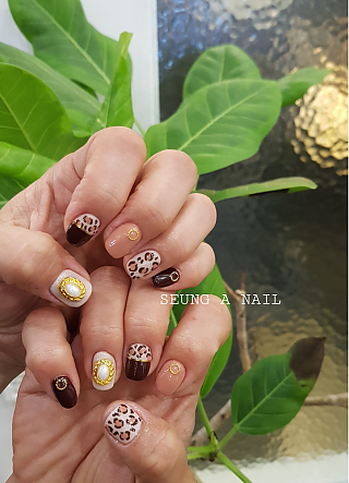 이달의아트 thumbnail image